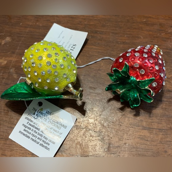 .2 small Decorative Jewelry Boxes - Picture 6 of 16